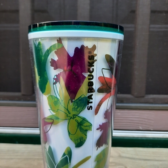 Starbucks Spring 2022 Floral Tropical Tumbler Venti 24 fl oz cold drink cup - Picture 2 of 11